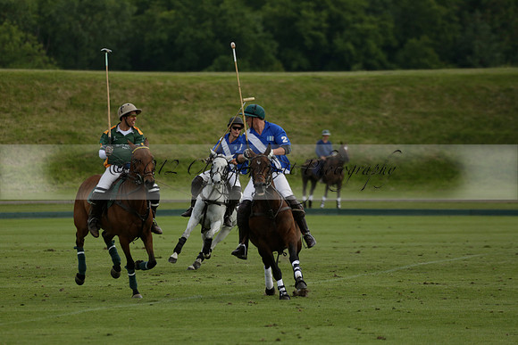 Maiz Dulce v Ghost Chilli in the Easebourne Cup final Polo match 2013.06.09