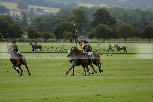 Maiz Dulce (green) v Las Esterellas (yellow) in the PSI Final polo match at Cowdray Park Polo Club on Ambersham 2 on Sunday 2013.09.08 www.polopictures.co.uk