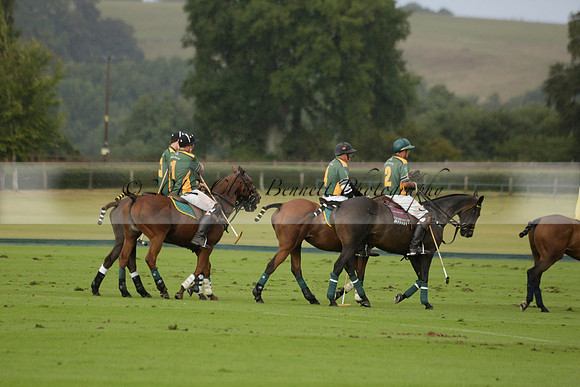 Maiz Dulce (green) v Las Esterellas (yellow) in the PSI Final polo match at Cowdray Park Polo Club on Ambersham 2 on Sunday 2013.09.08 www.polopictures.co.uk