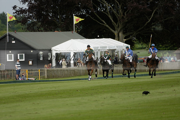 Maiz Dulce v Ghost Chilli in the Easebourne Cup final Polo match 2013.06.09