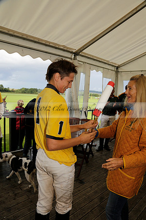 Maiz Dulce (green) v Las Esterellas (yellow) in the PSI Final polo match at Cowdray Park Polo Club on Ambersham 2 on Sunday 2013.09.08 www.polopictures.co.uk
