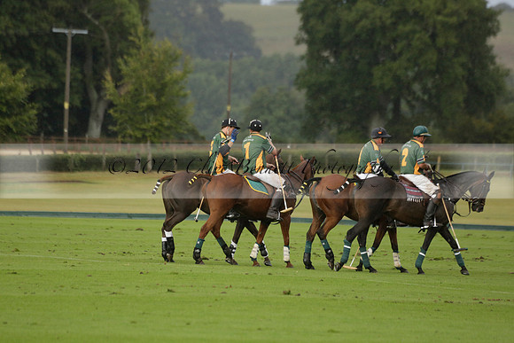 Maiz Dulce (green) v Las Esterellas (yellow) in the PSI Final polo match at Cowdray Park Polo Club on Ambersham 2 on Sunday 2013.09.08 www.polopictures.co.uk
