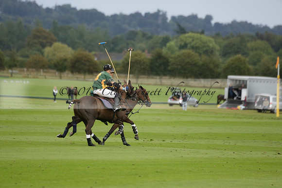 Maiz Dulce (green) v Las Esterellas (yellow) in the PSI Final polo match at Cowdray Park Polo Club on Ambersham 2 on Sunday 2013.09.08 www.polopictures.co.uk