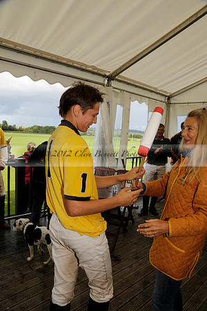 Maiz Dulce (green) v Las Esterellas (yellow) in the PSI Final polo match at Cowdray Park Polo Club on Ambersham 2 on Sunday 2013.09.08 www.polopictures.co.uk