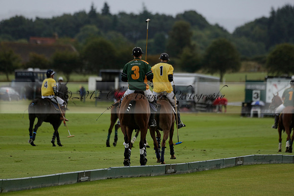 Maiz Dulce (green) v Las Esterellas (yellow) in the PSI Final polo match at Cowdray Park Polo Club on Ambersham 2 on Sunday 2013.09.08 www.polopictures.co.uk