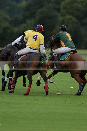 Maiz Dulce (green) v Las Esterellas (yellow) in the PSI Final polo match at Cowdray Park Polo Club on Ambersham 2 on Sunday 2013.09.08 www.polopictures.co.uk