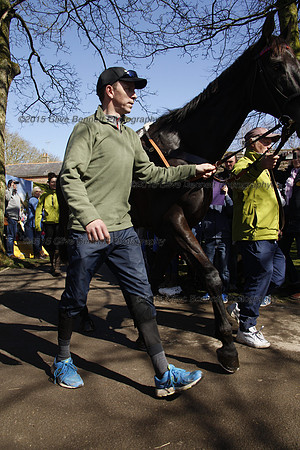 Leighton Aspell leads Many Clouds_CB_6210