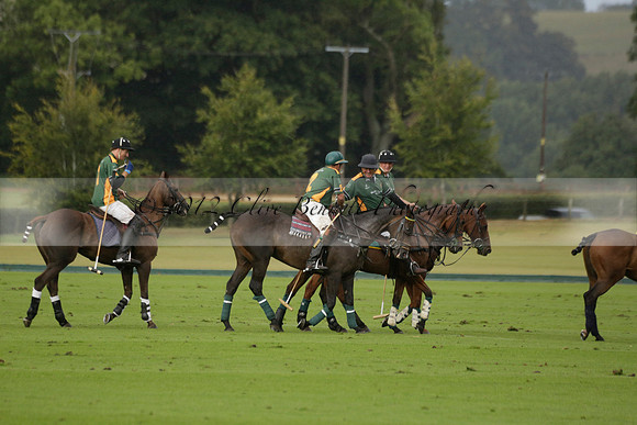 Maiz Dulce (green) v Las Esterellas (yellow) in the PSI Final polo match at Cowdray Park Polo Club on Ambersham 2 on Sunday 2013.09.08 www.polopictures.co.uk