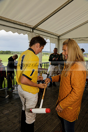 Maiz Dulce (green) v Las Esterellas (yellow) in the PSI Final polo match at Cowdray Park Polo Club on Ambersham 2 on Sunday 2013.09.08 www.polopictures.co.uk