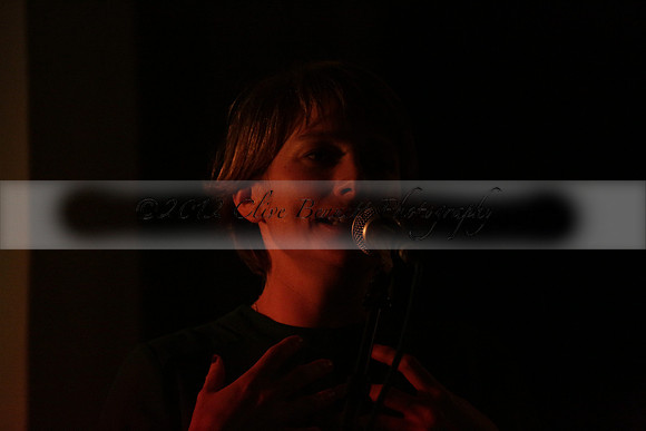 Will B & Geoff Allnutt with guests at The Royal Oak, Midhurst on Friday 25 October 2013. www.polopictures.co.uk