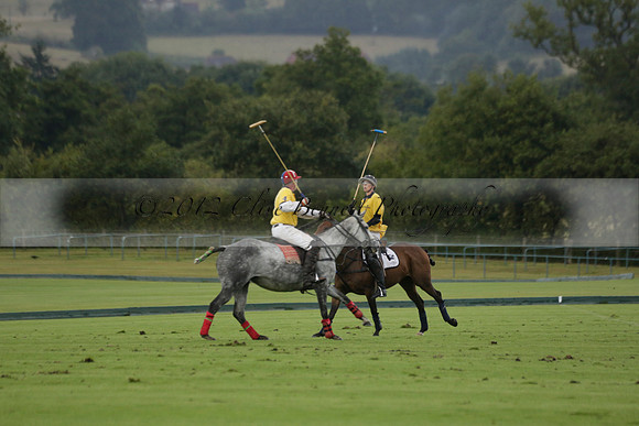 Maiz Dulce (green) v Las Esterellas (yellow) in the PSI Final polo match at Cowdray Park Polo Club on Ambersham 2 on Sunday 2013.09.08 www.polopictures.co.uk