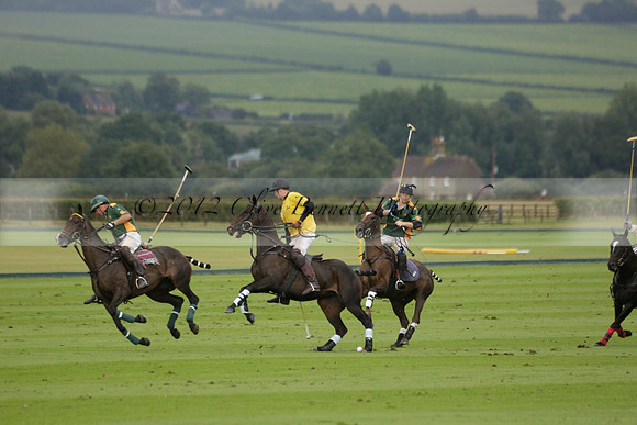 Maiz Dulce (green) v Las Esterellas (yellow) in the PSI Final polo match at Cowdray Park Polo Club on Ambersham 2 on Sunday 2013.09.08 www.polopictures.co.uk