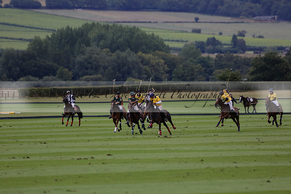 Maiz Dulce (green) v Las Esterellas (yellow) in the PSI Final polo match at Cowdray Park Polo Club on Ambersham 2 on Sunday 2013.09.08 www.polopictures.co.uk