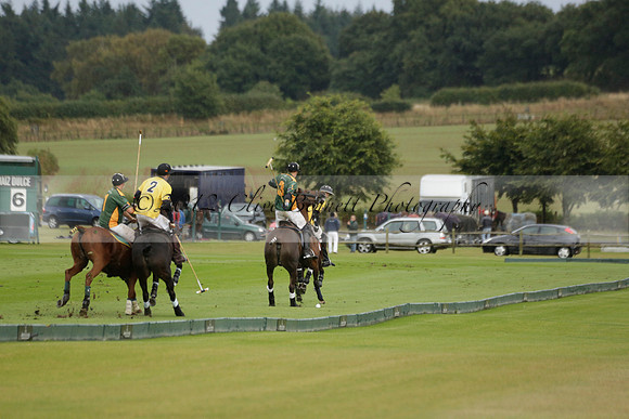Maiz Dulce (green) v Las Esterellas (yellow) in the PSI Final polo match at Cowdray Park Polo Club on Ambersham 2 on Sunday 2013.09.08 www.polopictures.co.uk
