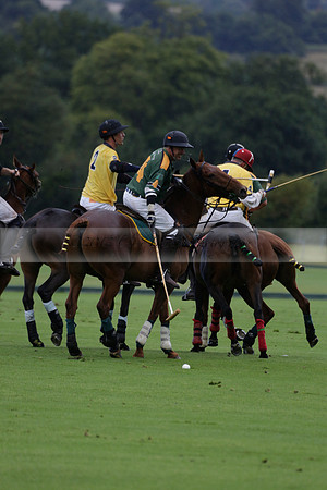 Maiz Dulce (green) v Las Esterellas (yellow) in the PSI Final polo match at Cowdray Park Polo Club on Ambersham 2 on Sunday 2013.09.08 www.polopictures.co.uk