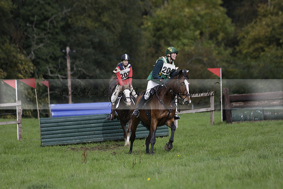 Chiddingfold, Leconfield and Cowdray Hunt, Hunter Trials at Iping on Sunday 20 October 2013. 2013.10.20 www.polopictures.co.uk