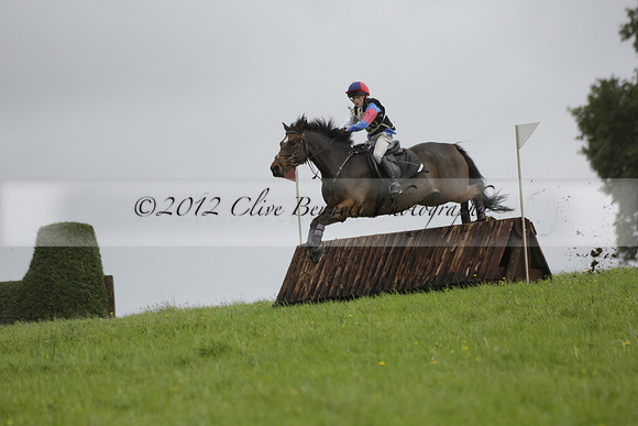 Chiddingfold, Leconfield and Cowdray Hunt, Hunter Trials at Iping on Sunday 20 October 2013. 2013.10.20 www.polopictures.co.uk