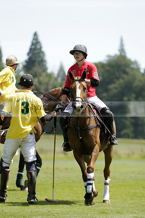 Maiz Dulce v Emlor in a Barrett Cup Polo match 2013.06.30