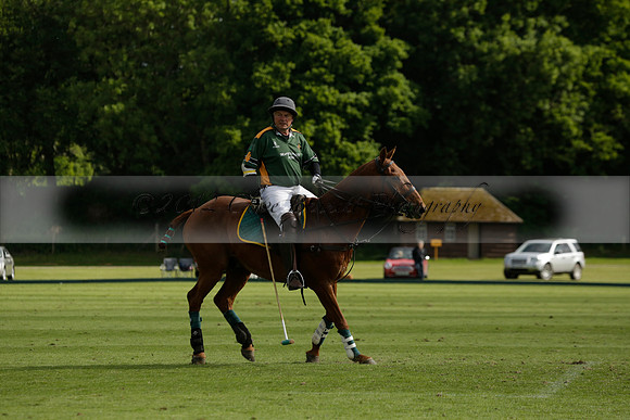 Maiz Dulce v Ghost Chilli in the Easebourne Cup final Polo match 2013.06.09