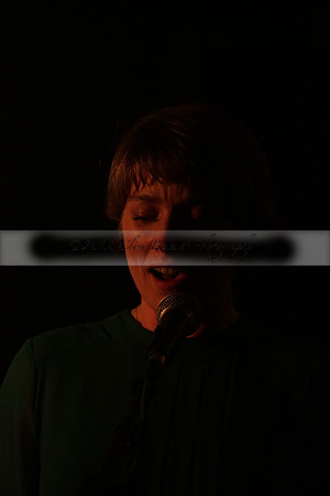 Will B & Geoff Allnutt with guests at The Royal Oak, Midhurst on Friday 25 October 2013. www.polopictures.co.uk