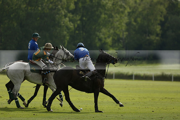 Maiz Dulce v Ghost Chilli in the Easebourne Cup final Polo match 2013.06.09