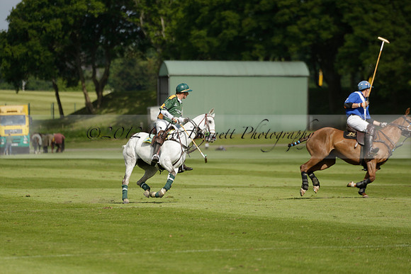 Maiz Dulce v Ghost Chilli in the Easebourne Cup final Polo match 2013.06.09