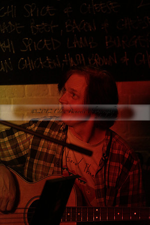 Will B & Geoff Allnutt with guests at The Royal Oak, Midhurst on Friday 25 October 2013. www.polopictures.co.uk