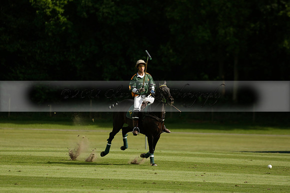 Maiz Dulce v Ghost Chilli in the Easebourne Cup final Polo match 2013.06.09