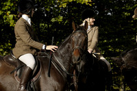 Devon & Somerset StagHounds meet at Five Cross Ways on Thursday 17 October 2013. 2013.10.17 www.polopictures.co.uk