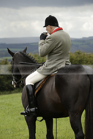 Devon & Somerset Stag Hounds meet at Hillhead Cross on Monday 14 October 2013. 2013.10.14 www.polopictures.co.uk