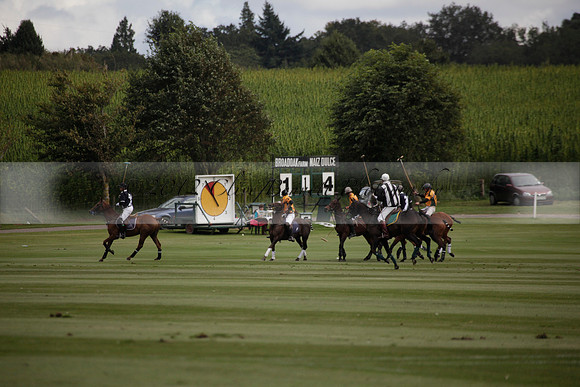 Maiz Dulce v Broadoak Farm in an Autumn Cup polo match played at Cowdray Park Polo Club on Wednesday 12 September 2012 on Ambersham 3.