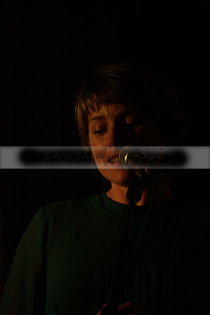 Will B & Geoff Allnutt with guests at The Royal Oak, Midhurst on Friday 25 October 2013. www.polopictures.co.uk