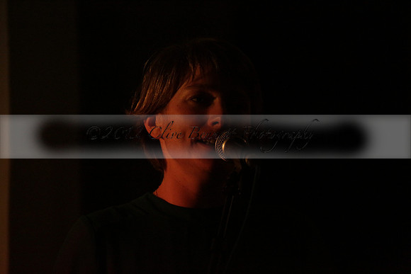 Will B & Geoff Allnutt with guests at The Royal Oak, Midhurst on Friday 25 October 2013. www.polopictures.co.uk