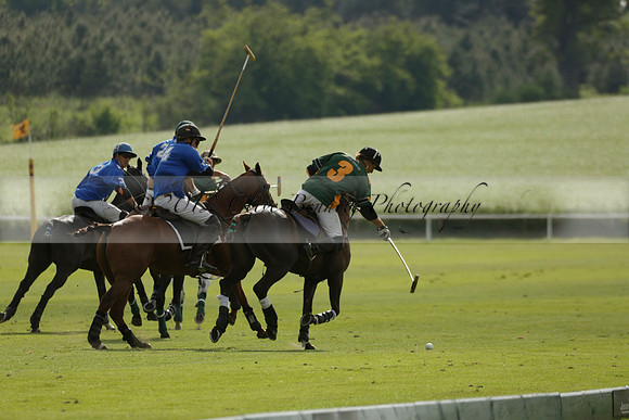Maiz Dulce v Ghost Chilli in the Easebourne Cup final Polo match 2013.06.09