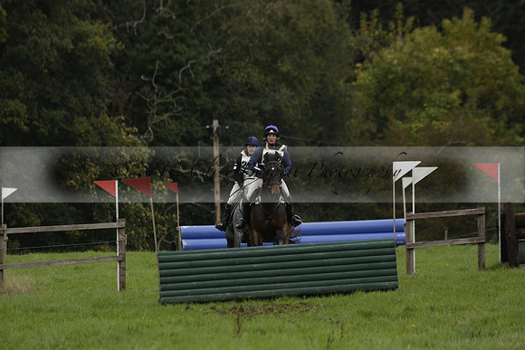 Chiddingfold, Leconfield and Cowdray Hunt, Hunter Trials at Iping on Sunday 20 October 2013. 2013.10.20 www.polopictures.co.uk