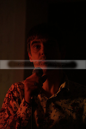 Will B & Geoff Allnutt with guests at The Royal Oak, Midhurst on Friday 25 October 2013. www.polopictures.co.uk