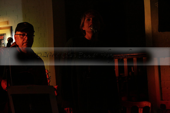 Will B & Geoff Allnutt with guests at The Royal Oak, Midhurst on Friday 25 October 2013. www.polopictures.co.uk