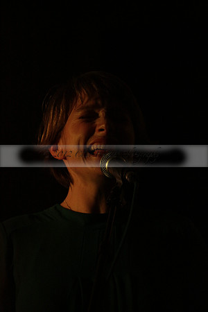 Will B & Geoff Allnutt with guests at The Royal Oak, Midhurst on Friday 25 October 2013. www.polopictures.co.uk