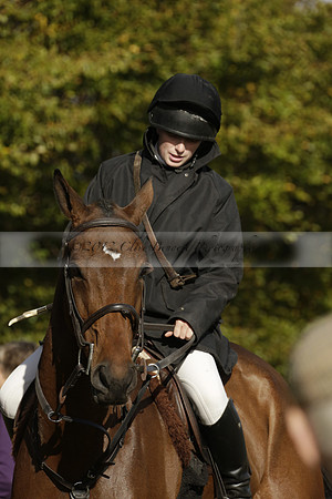 Devon & Somerset StagHounds meet at Five Cross Ways on Thursday 17 October 2013. 2013.10.17 www.polopictures.co.uk