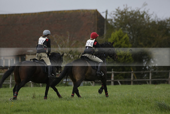 Chiddingfold, Leconfield and Cowdray Hunt, Hunter Trials at Iping on Sunday 20 October 2013. 2013.10.20 www.polopictures.co.uk