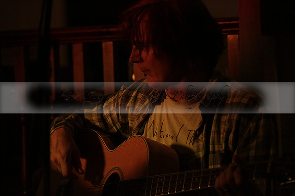 Will B & Geoff Allnutt with guests at The Royal Oak, Midhurst on Friday 25 October 2013. www.polopictures.co.uk