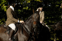 Devon & Somerset StagHounds meet at Five Cross Ways on Thursday 17 October 2013. 2013.10.17 www.polopictures.co.uk