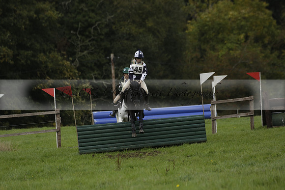 Chiddingfold, Leconfield and Cowdray Hunt, Hunter Trials at Iping on Sunday 20 October 2013. 2013.10.20 www.polopictures.co.uk