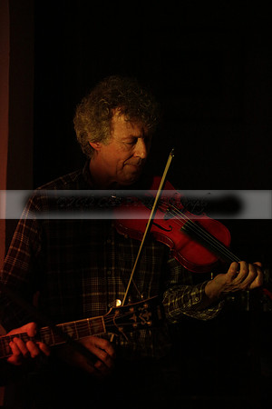 Will B & Geoff Allnutt with guests at The Royal Oak, Midhurst on Friday 25 October 2013. www.polopictures.co.uk