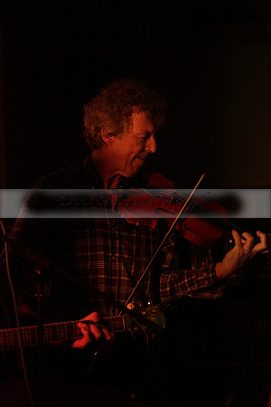Will B & Geoff Allnutt with guests at The Royal Oak, Midhurst on Friday 25 October 2013. www.polopictures.co.uk