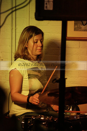Will B & Geoff Allnutt with guests at The Royal Oak, Midhurst on Friday 25 October 2013. www.polopictures.co.uk