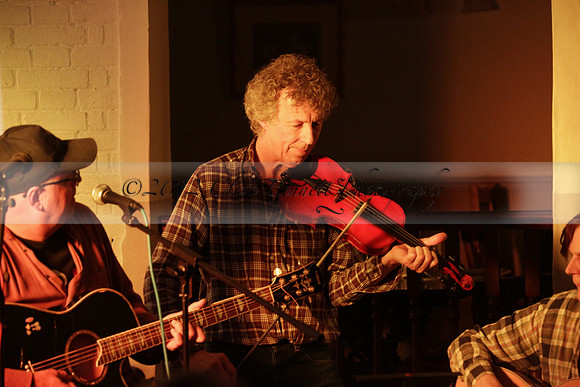 Will B & Geoff Allnutt with guests at The Royal Oak, Midhurst on Friday 25 October 2013. www.polopictures.co.uk