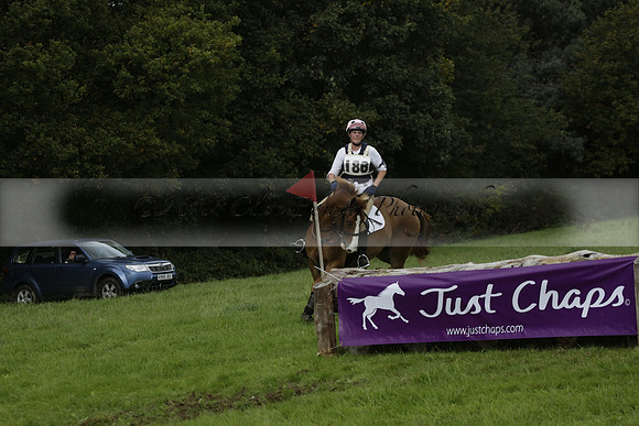 Chiddingfold, Leconfield and Cowdray Hunt, Hunter Trials at Iping on Sunday 20 October 2013. 2013.10.20 www.polopictures.co.uk