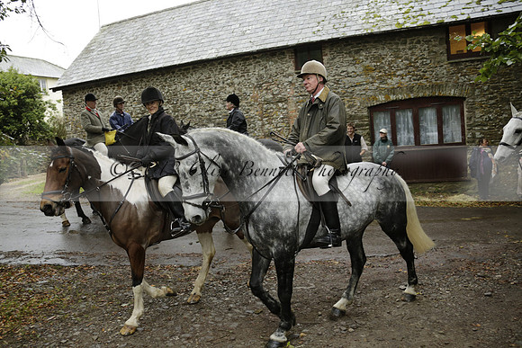 Devon & Somerset Stag Hounds meet at Liscombe on Saturday 12 October 2013 2013.10.12 www.polopictures.co.uk