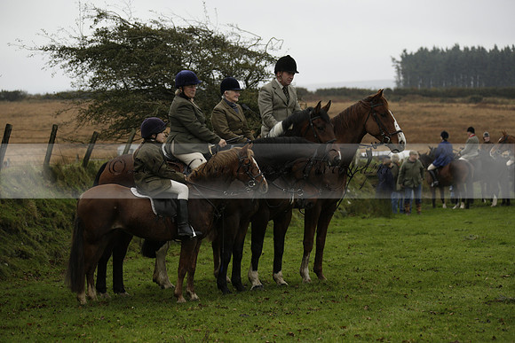 Devon & Somerset Staghounds meet at Larkbarrow Corner. North Devon. 2013.10.18 www.polopictures.co.uk